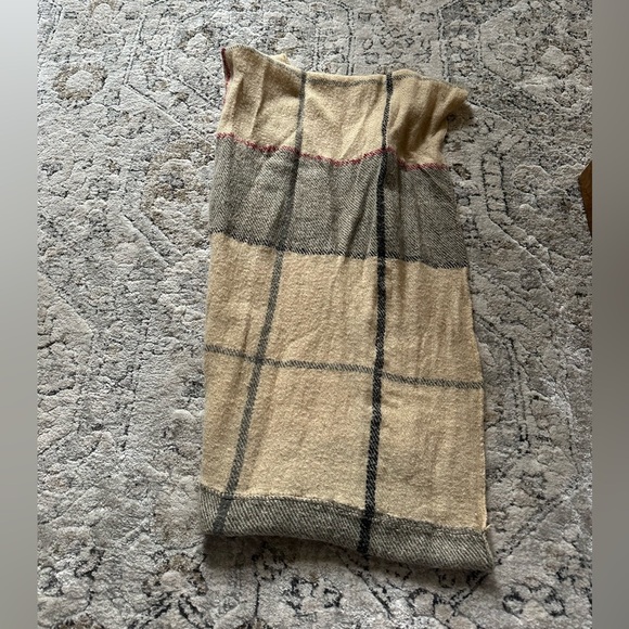 Infinity Scarf - Picture 2 of 3